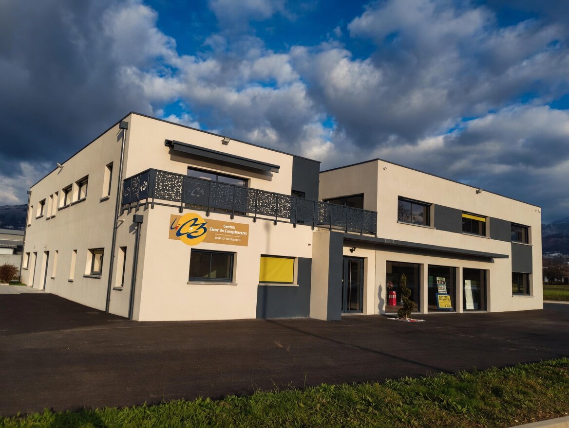 La façade du C3, zone artisanale du Roulet