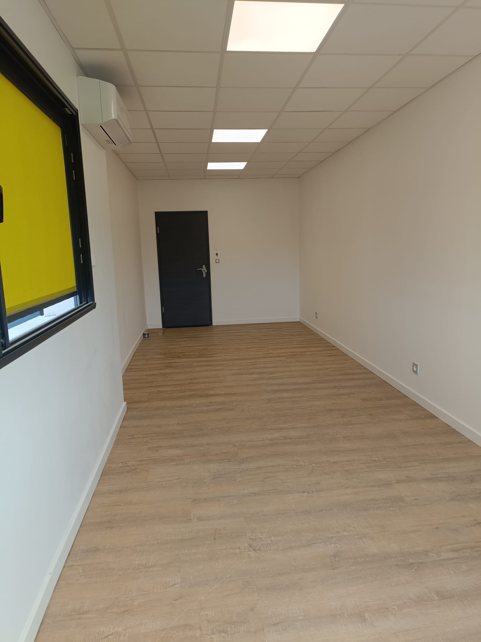 Bureau 16A au C3 Coublevie, vue globale