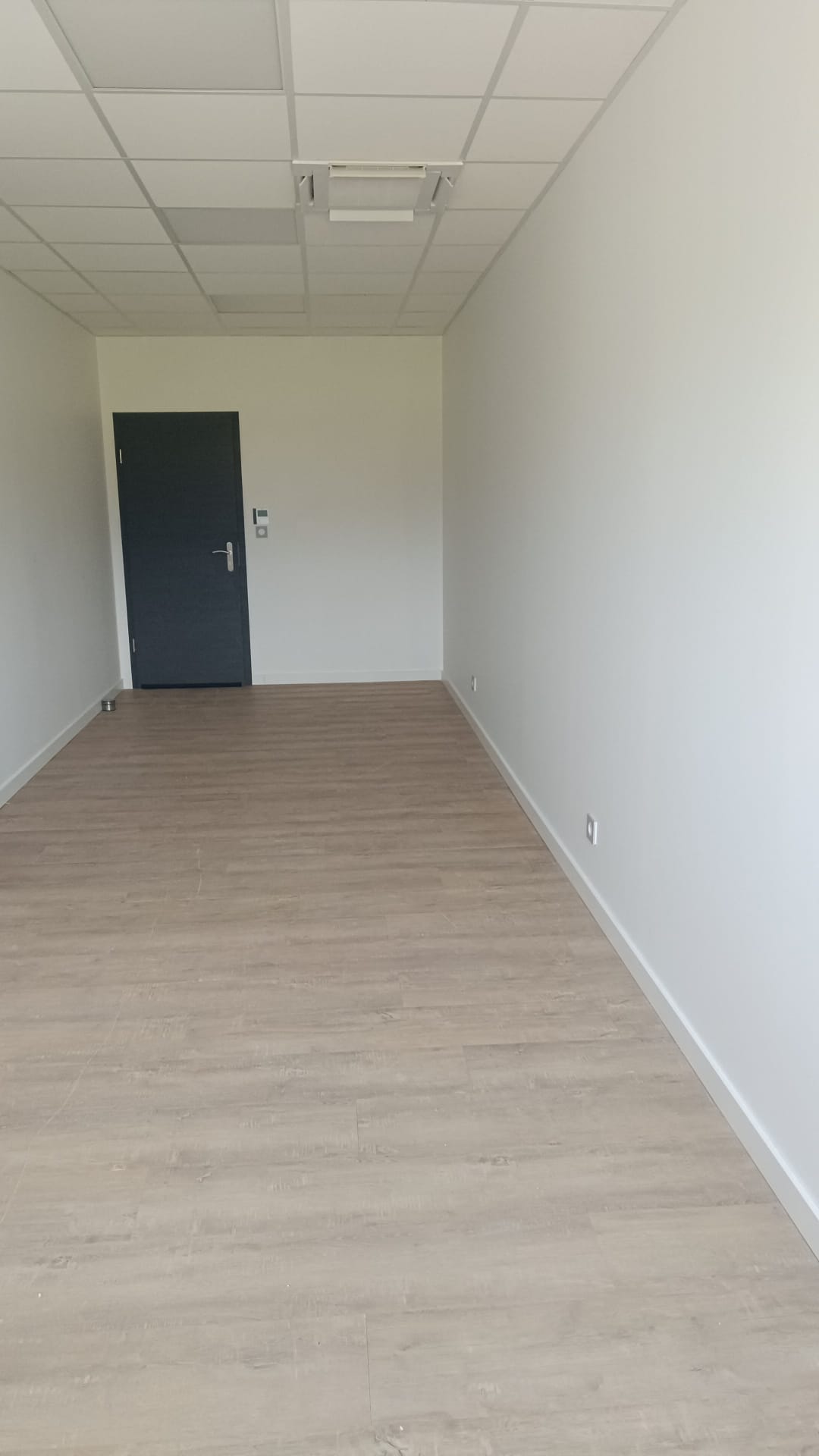 Bureau 17A au C3 Coublevie, vue globale