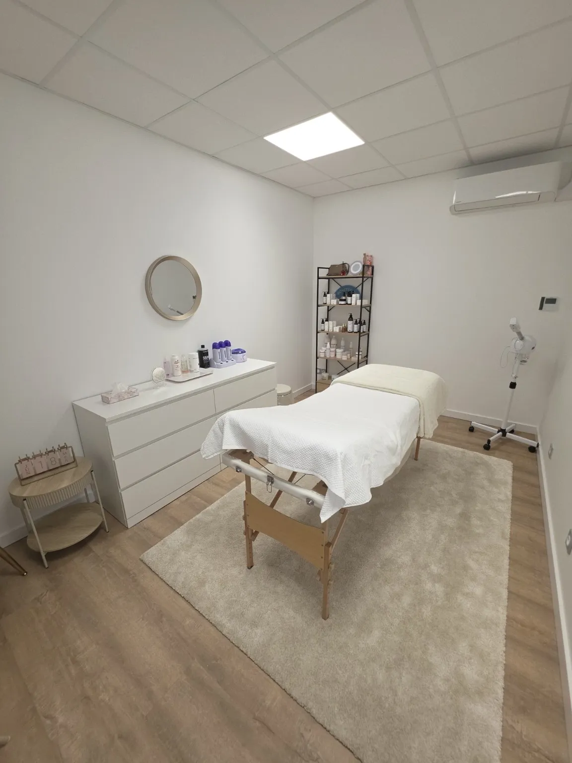 Espace de soins de Main de Joy au C3 Coublevie